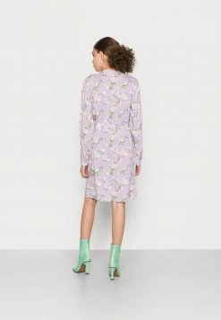 VILANA V-NECK BELT DRESS - Day Dress - Pastel Lilac/branch Flowers -Vila shop 0306e6464826457ba0580801bb70dd81