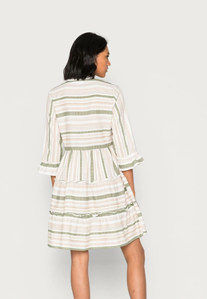 Vila VIETNI 3/4 SLEEVE SHORT - Day Dress - Cloud Dancer Four Leaf Clover Combo 5 Vila VIETNI 3/4 SLEEVE SHORT - Day Dress - Cloud Dancer Four Leaf Clover Combo - Image 3