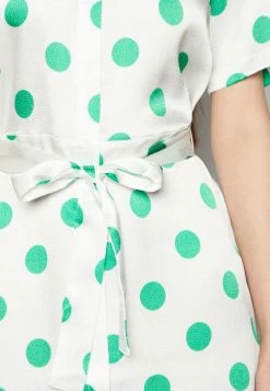 Vila CASSEY DRESS - Shirt Dress - Kelly Green -Vila shop 16d9d2cdf7f14e4d9452cea456a349dc