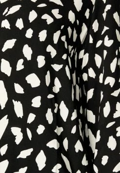 Vila VIPAYA V NECK - Blouse - Black 13 Vila VIPAYA V NECK - Blouse - Black -Vila shop 1cae6e4976204a5589788bb678715b27