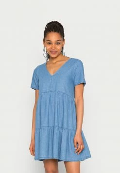 Vila VIFELLI ANY V NECK DRESS - Denim Dress - Medium Blue Denim