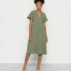 Vila VILOVIE S/S WRAP MIDI /SU - NOOS - Day Dress - Four Leaf Clover -Vila shop 43aa3e0e74f24a1db35196ef095d1820