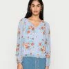 Vila VIJULIETTE V NECK BLOUSE - Blouse - Kentucky Blue/flowers -Vila shop 61b8371a306d4e34890a581fbb14f749