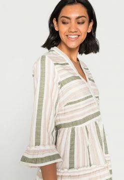 Vila VIETNI 3/4 SLEEVE SHORT - Day Dress - Cloud Dancer Four Leaf Clover Combo 11 Vila VIETNI 3/4 SLEEVE SHORT - Day Dress - Cloud Dancer Four Leaf Clover Combo -Vila shop 635bc13bf60c44b29d0fc422d8e2c9e8
