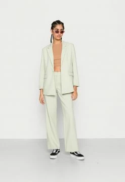 Vila VIFELIA CROPPED DETAIL - Top - Tigers Eye -Vila shop 67775a55df2349df887e2c903dd41771