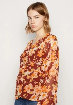 Vila VIVINCE V NECK - Blouse - Fired Brick -Vila shop 743b2e79f18148328f17345c4df60cf2