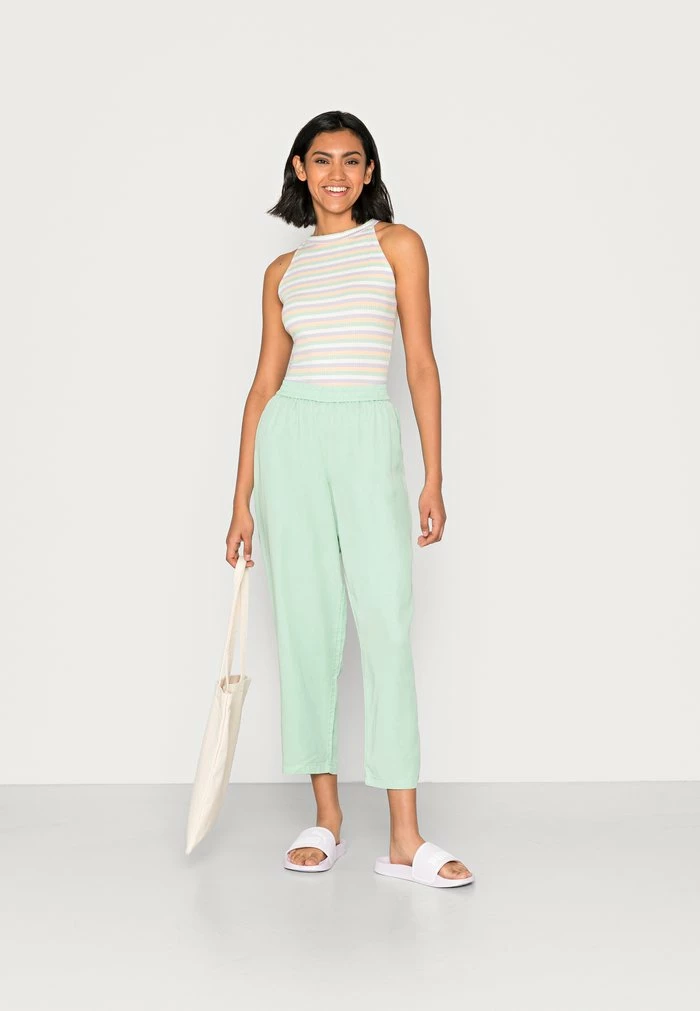 Vila VIPYRA LISTI STRAIGHT - Trousers - Grayed Jade 4 Vila VIPYRA LISTI STRAIGHT - Trousers - Grayed Jade - Image 2