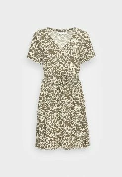 Vila VILISE LUNA V NECK DRESS - Day Dress - Four Leaves Clover Luna -Vila shop 88617d778d8f4be8ae0e6a329de298ef