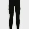 Vila VICARGO PANTS - Trousers - Black 2 Vila VICARGO PANTS - Trousers - Black -Vila shop 8e66f4b654594c818c5c8c23eaa91762