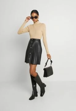 Vila VIAMINA SHORT BUTTON COATED SKIRT - Pleated Skirt - Black -Vila shop 8fecd3af04e0436bacbb07c6bc493d62