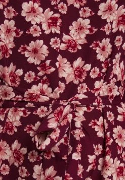 Vila CILLA SHORT V NECK DRESS - Day Dress - Red Aop Flower -Vila shop a5a20ed6d5994360baaba7ccd13b0cac