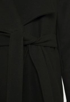 Vila Short Coat - Black -Vila shop a6d5e58ad5b84752854f1d105703445e