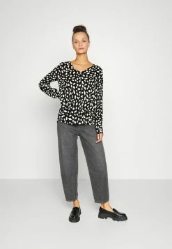 Vila VIPAYA V NECK - Blouse - Black 9 Vila VIPAYA V NECK - Blouse - Black -Vila shop b53c1ec5a0a7405ba96b893c942d03f6