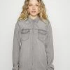 Vila VIBISTA - Button-down Blouse - Light Grey Denim