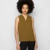 Vila VIMERA POCKET - Top - Dark Olive 2 Vila VIMERA POCKET - Top - Dark Olive -Vila shop cd77993c47e74cbb9d8961501bf1900b