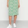 Vila VIEASY MIDI SKIRT - A-line Skirt - Kelly Green