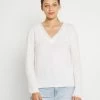 VILALA V NECK - Jumper - White Alyssum -Vila shop d39549a758984cc2b56d4b2fbd8d64b8