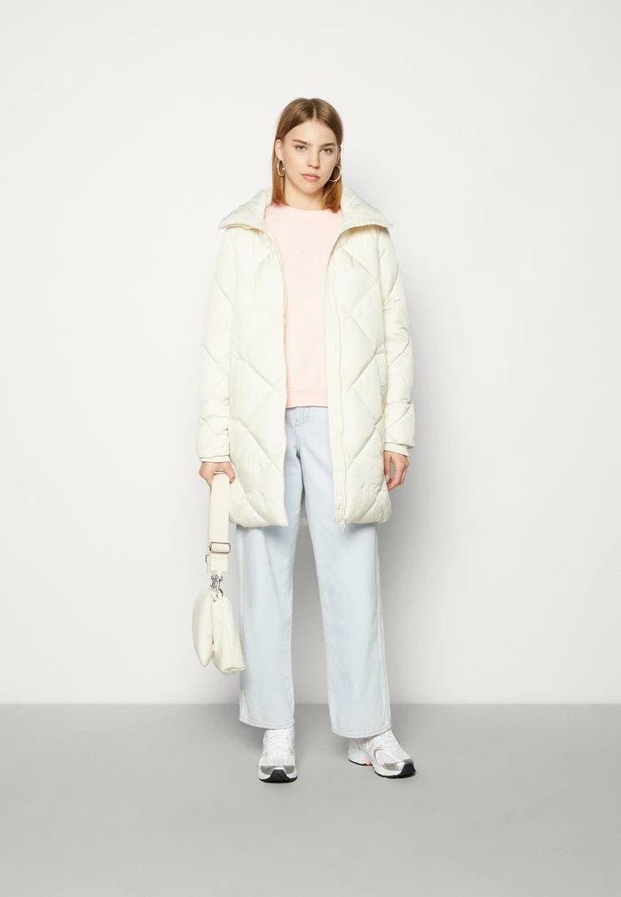 Vila VIADAYA NEW NOOS - Winter Coat - Birch 4 Vila VIADAYA NEW NOOS - Winter Coat - Birch - Image 2