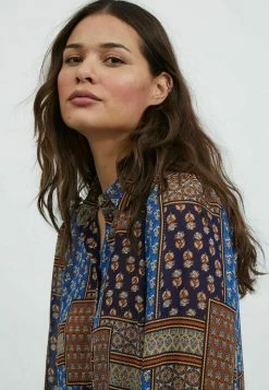 Vila GEMUSTERTE - Button-down Blouse - Surf The Web -Vila shop e489de9ca73f4ee2a1b919f71542bf96