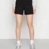 Vila VINEEDIT - Denim Shorts - Black -Vila shop f4c4b50d0ddb4836b36c3d129a79e851