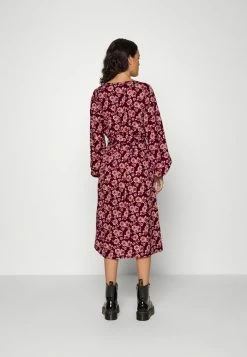 Vila CILLA SHORT V NECK DRESS - Day Dress - Red Aop Flower -Vila shop f9662f7026b340babb8e8b9204ef5c50